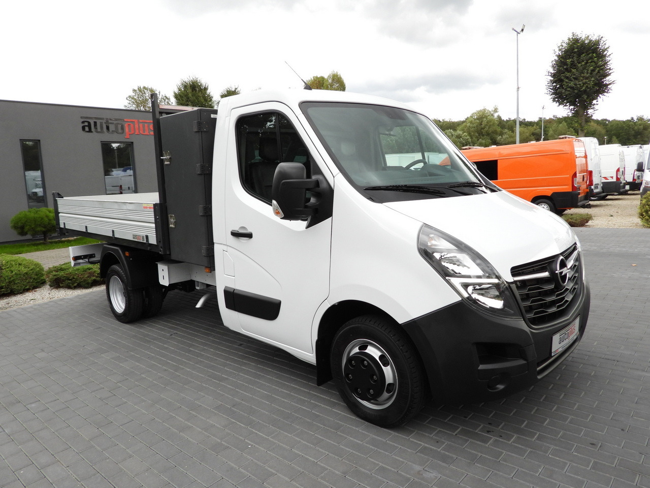 OPEL MOVANO TIPPER NAVIGATION LED LIGHTS TWIN WHEELS AIR CONDITIONING  145HP - Damperli kamyonet: fotoğraf 4 OPEL MOVANO TIPPER NAVIGATION LED LIGHTS TWIN WHEELS AIR CONDITIONING  145HP - Damperli kamyonet: fotoğraf 4