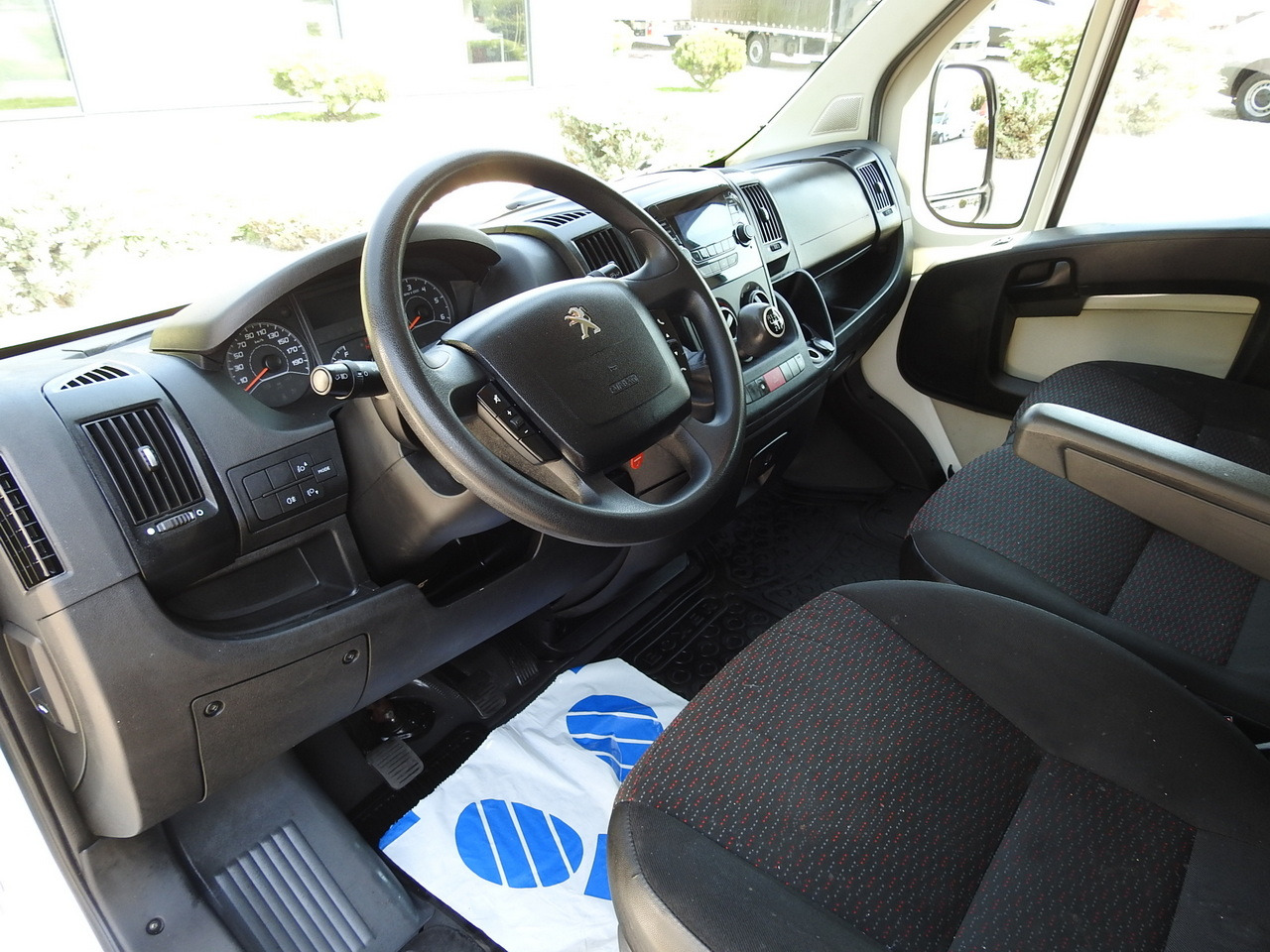 PEUGEOT BOXER BOX DELIVERY VAN 7 SEATS 110HP - Panelvan: fotoğraf 2 PEUGEOT BOXER BOX DELIVERY VAN 7 SEATS 110HP - Panelvan: fotoğraf 2