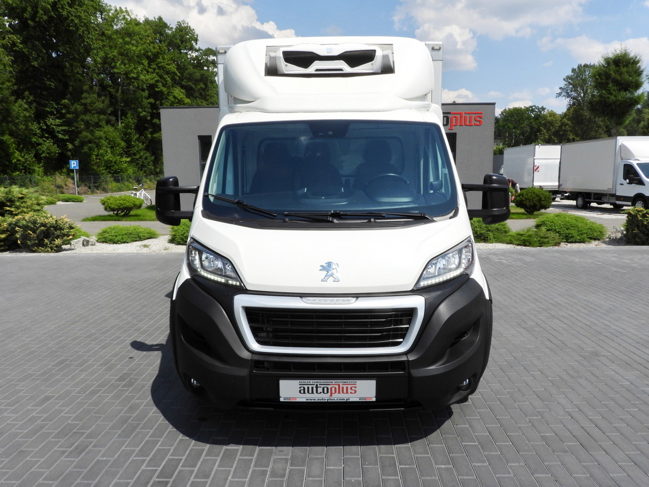 PEUGEOT BOXER REGRIGERATOR BOX 0*C 8 PALLETS CRUISE CONTROL LED LIGHTS AIR CONDITIONING 165HP - Frigorifik kamyonet: fotoğraf 5 PEUGEOT BOXER REGRIGERATOR BOX 0*C 8 PALLETS CRUISE CONTROL LED LIGHTS AIR CONDITIONING 165HP - Frigorifik kamyonet: fotoğraf 5