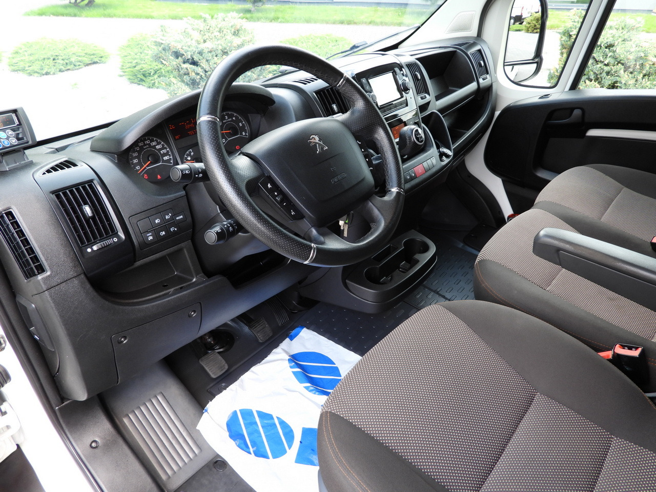 PEUGEOT BOXER REGRIGERATOR BOX 0*C 8 PALLETS CRUISE CONTROL LED LIGHTS AIR CONDITIONING 165HP - Frigorifik kamyonet: fotoğraf 2 PEUGEOT BOXER REGRIGERATOR BOX 0*C 8 PALLETS CRUISE CONTROL LED LIGHTS AIR CONDITIONING 165HP - Frigorifik kamyonet: fotoğraf 2