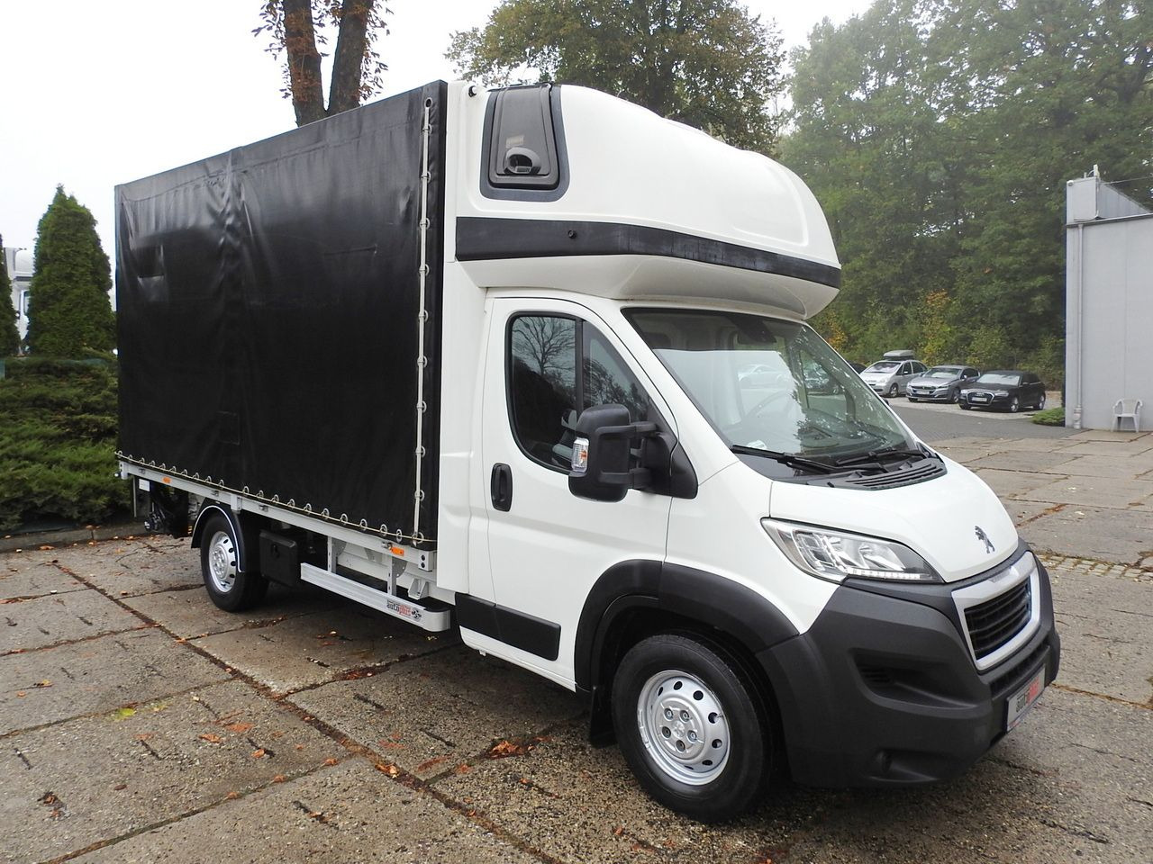PEUGEOT BOXER TARPAULIN LIFT 8 PALLETS WEBASTO LED LIGHTS AIR CONDITIONING 165HP - Tenteli kamyonet: fotoğraf 4 PEUGEOT BOXER TARPAULIN LIFT 8 PALLETS WEBASTO LED LIGHTS AIR CONDITIONING 165HP - Tenteli kamyonet: fotoğraf 4