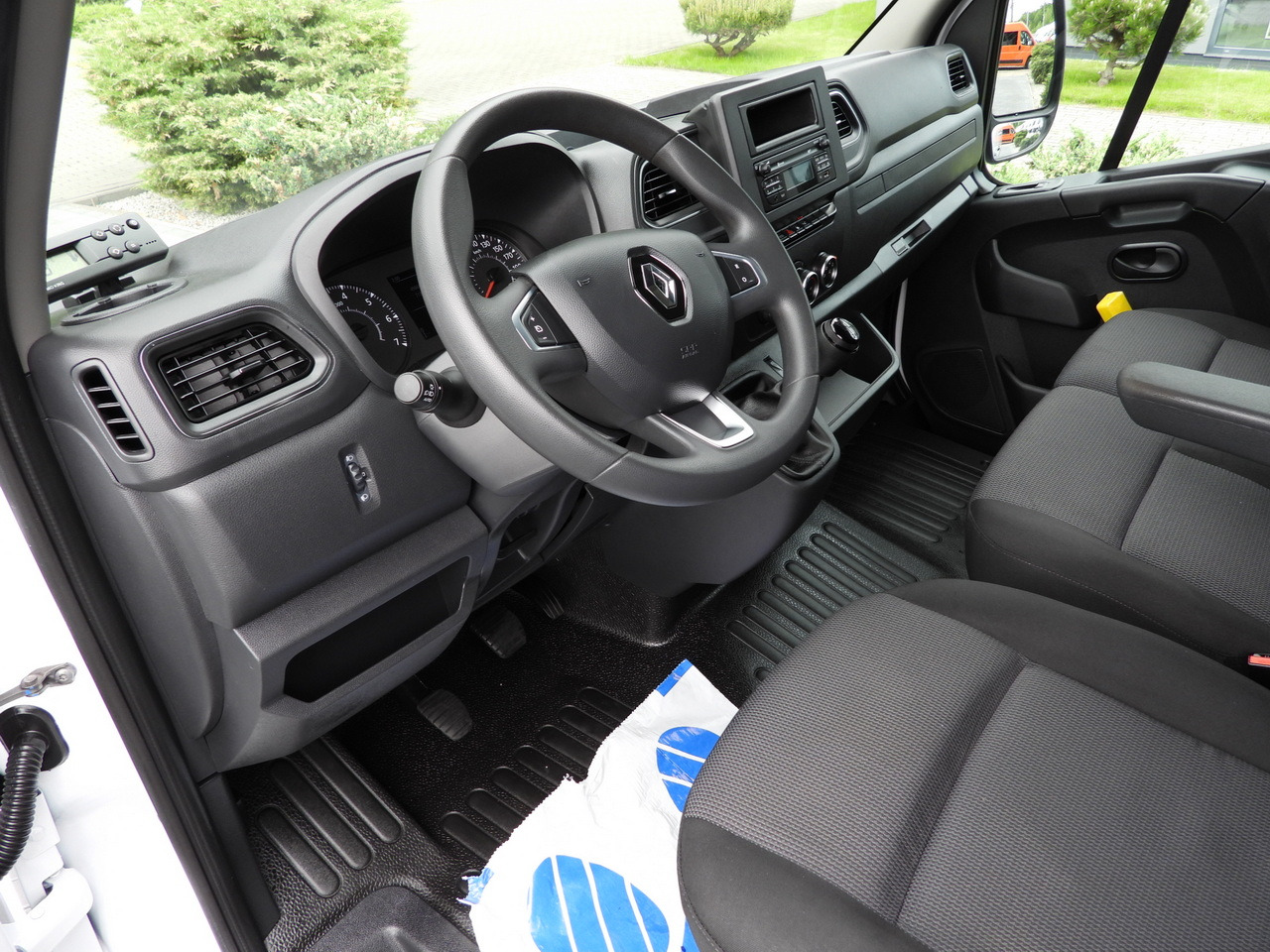 RENAULT MASTER  REFRIGERATOR VAN -5*C CRUISE CONTROL LED LIGHTS AIR CONDITIONING  135HP - Frigorifik kamyonet: fotoğraf 2 RENAULT MASTER  REFRIGERATOR VAN -5*C CRUISE CONTROL LED LIGHTS AIR CONDITIONING  135HP - Frigorifik kamyonet: fotoğraf 2