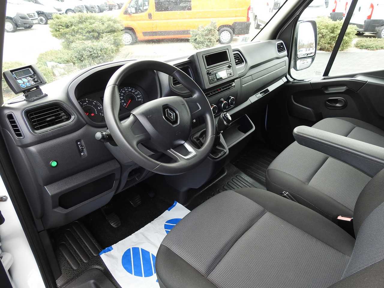 RENAULT MASTER  REGRIGERATOR BOX 0*C LED LIGHTS AIR CONDITIONING  145HP - Frigorifik kamyonet: fotoğraf 2 RENAULT MASTER  REGRIGERATOR BOX 0*C LED LIGHTS AIR CONDITIONING  145HP - Frigorifik kamyonet: fotoğraf 2