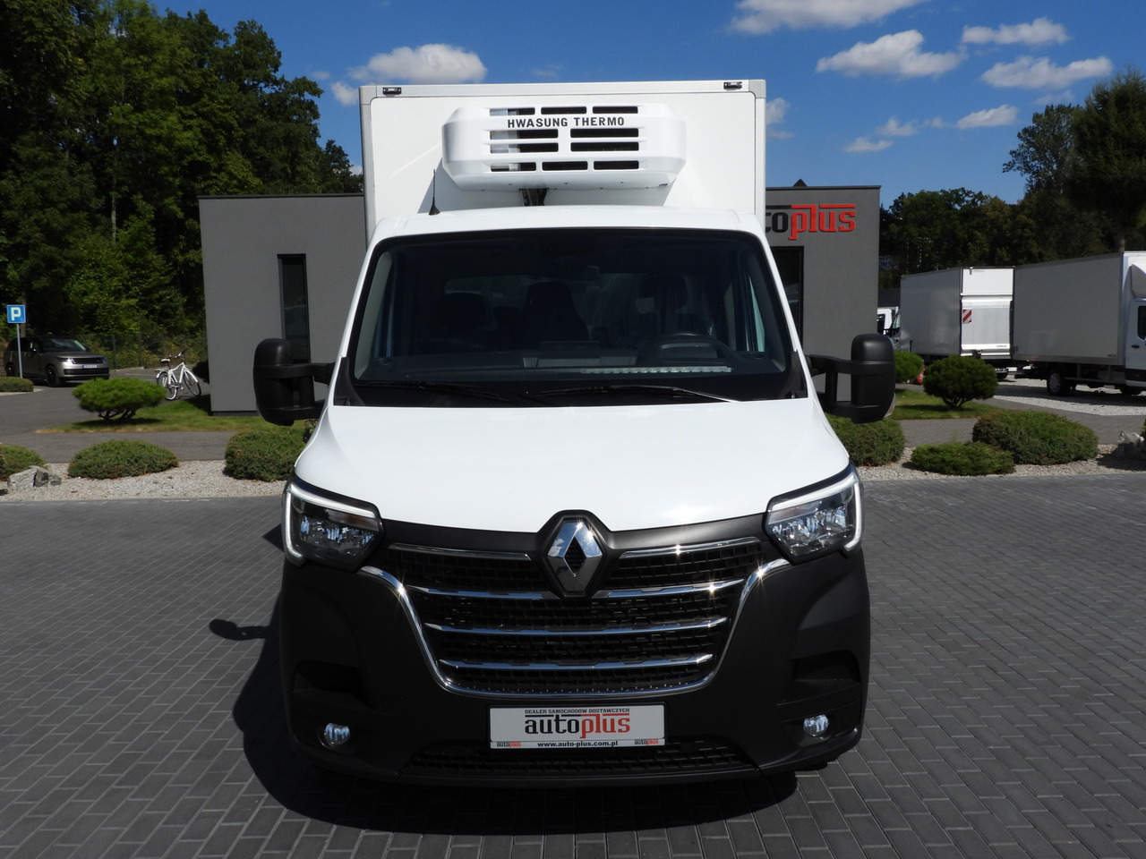 RENAULT MASTER REGRIGERATOR BOX 0*C LIFT 8 PALLETS POWER SUPPLY 230V CRUISE CONTROL LED LIGHTS TWIN WHEELS AIR CONDITIONING 165HP - Frigorifik kamyonet: fotoğraf 5 RENAULT MASTER REGRIGERATOR BOX 0*C LIFT 8 PALLETS POWER SUPPLY 230V CRUISE CONTROL LED LIGHTS TWIN WHEELS AIR CONDITIONING 165HP - Frigorifik kamyonet: fotoğraf 5