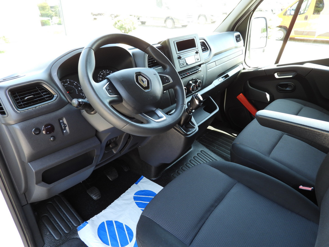 RENAULT MASTER TARPAULIN 10 PALLETS WEBASTO CRUISE CONTROL LED LIGHTS PNEUMATICS AIR CONDITIONING 165HP - Tenteli kamyonet: fotoğraf 2 RENAULT MASTER TARPAULIN 10 PALLETS WEBASTO CRUISE CONTROL LED LIGHTS PNEUMATICS AIR CONDITIONING 165HP - Tenteli kamyonet: fotoğraf 2