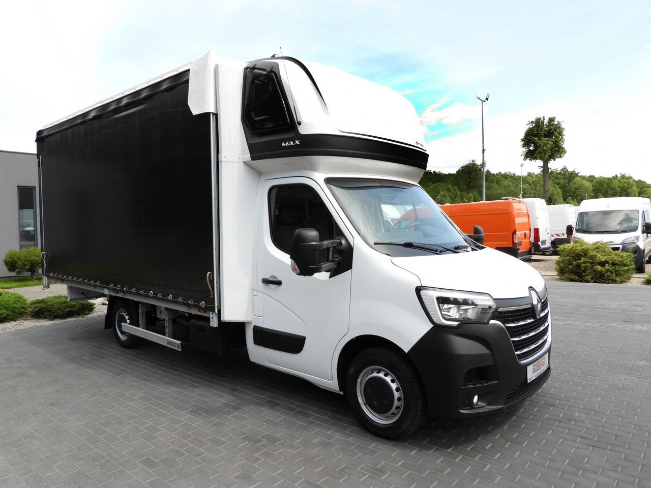 RENAULT MASTER TARPAULIN 12 PALLETS WEBASTO CRUISE CONTROL LED LIGHTS PNEUMATICS AIR CONDITIONING 165HP - Tenteli kamyonet: fotoğraf 4 RENAULT MASTER TARPAULIN 12 PALLETS WEBASTO CRUISE CONTROL LED LIGHTS PNEUMATICS AIR CONDITIONING 165HP - Tenteli kamyonet: fotoğraf 4