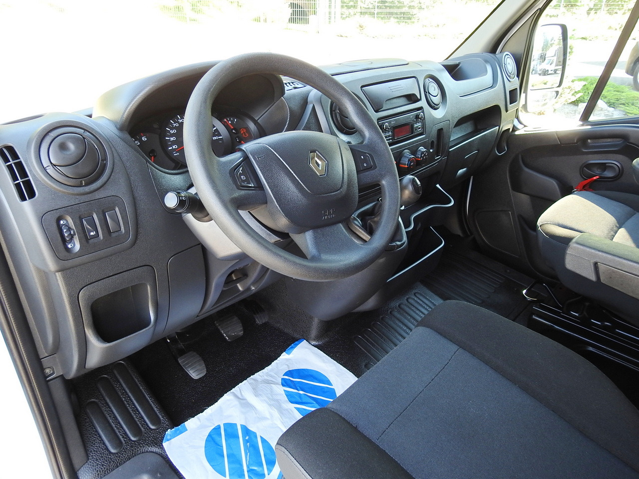 RENAULT MASTER TARPAULIN 8 PALLETS WEBASTO CRUISE CONTROL AIR CONDITIONING PNEUMATICS 170HP - Tenteli kamyonet: fotoğraf 2 RENAULT MASTER TARPAULIN 8 PALLETS WEBASTO CRUISE CONTROL AIR CONDITIONING PNEUMATICS 170HP - Tenteli kamyonet: fotoğraf 2