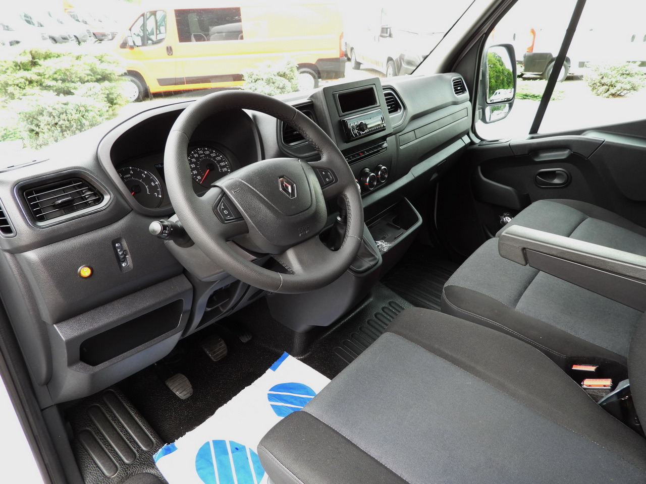 RENAULT MASTER TARPAULIN LIFT 10 PALLETS WEBASTO CRUISE CONTROL LED LIGHTS PNEUMATICS AIR CONDITIONING 165HP - Tenteli kamyonet: fotoğraf 2 RENAULT MASTER TARPAULIN LIFT 10 PALLETS WEBASTO CRUISE CONTROL LED LIGHTS PNEUMATICS AIR CONDITIONING 165HP - Tenteli kamyonet: fotoğraf 2