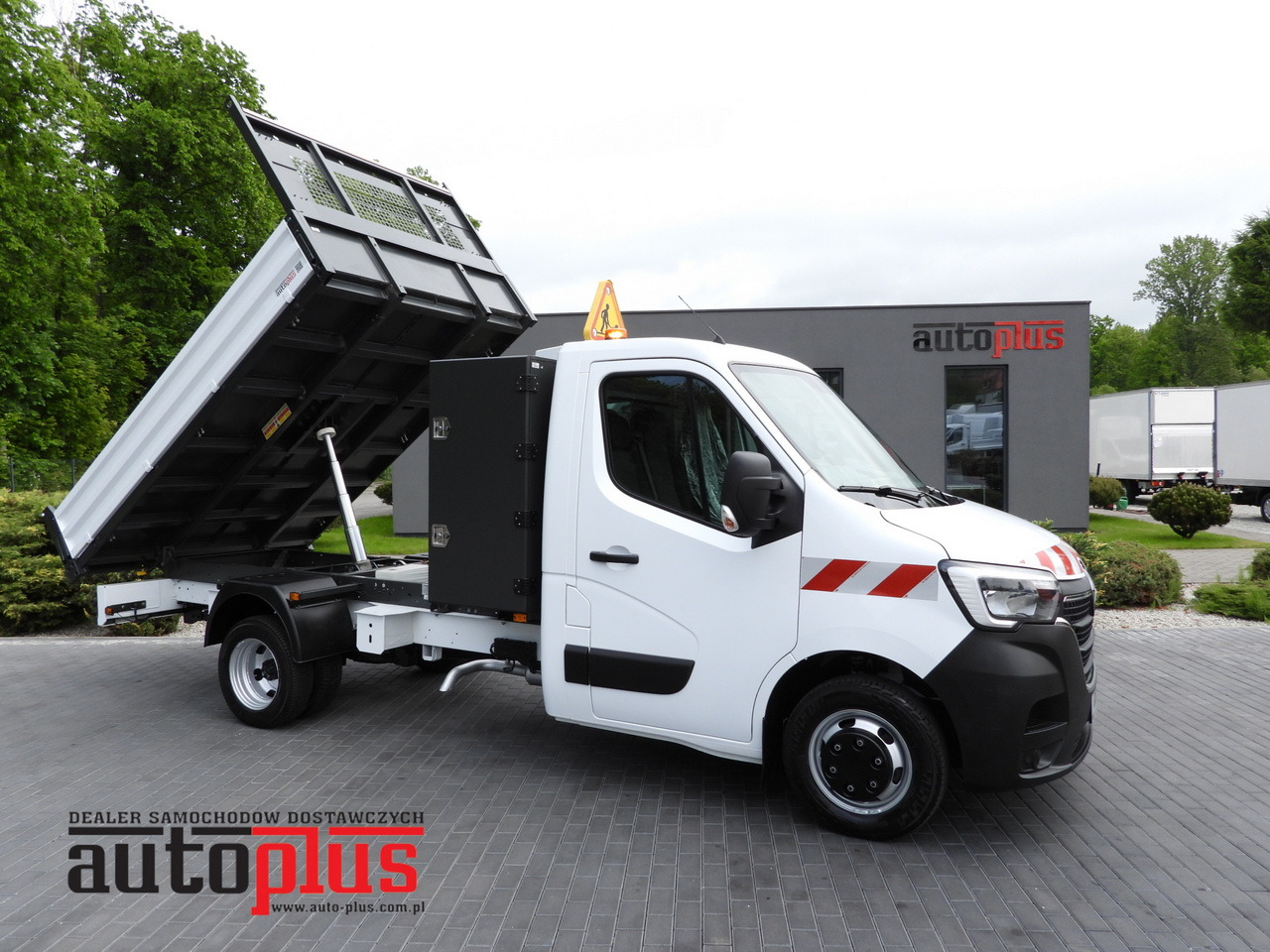 RENAULT MASTER TIPPER CRUISE CONTROL LED LIGHTS TWIN WHEELS AIR CONDITIONING 130HP - Damperli kamyonet: fotoğraf 1 RENAULT MASTER TIPPER CRUISE CONTROL LED LIGHTS TWIN WHEELS AIR CONDITIONING 130HP - Damperli kamyonet: fotoğraf 1