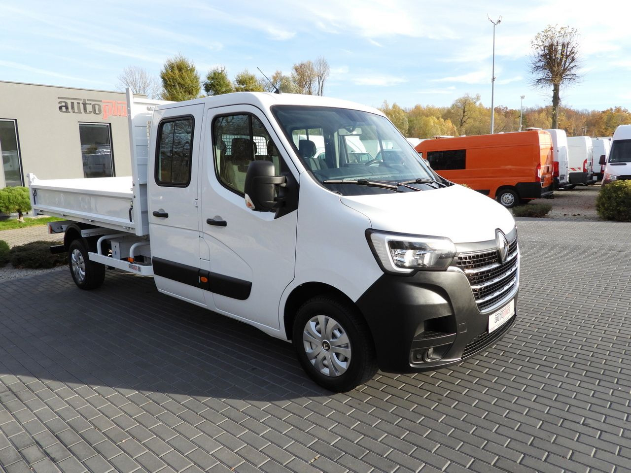 RENAULT MASTER TIPPER DOUBLE CABIN DOKA 6 SEATS CRUISE CONTROL LED LIGHTS AIR CONDITIONING 145HP - Damperli kamyonet: fotoğraf 4 RENAULT MASTER TIPPER DOUBLE CABIN DOKA 6 SEATS CRUISE CONTROL LED LIGHTS AIR CONDITIONING 145HP - Damperli kamyonet: fotoğraf 4