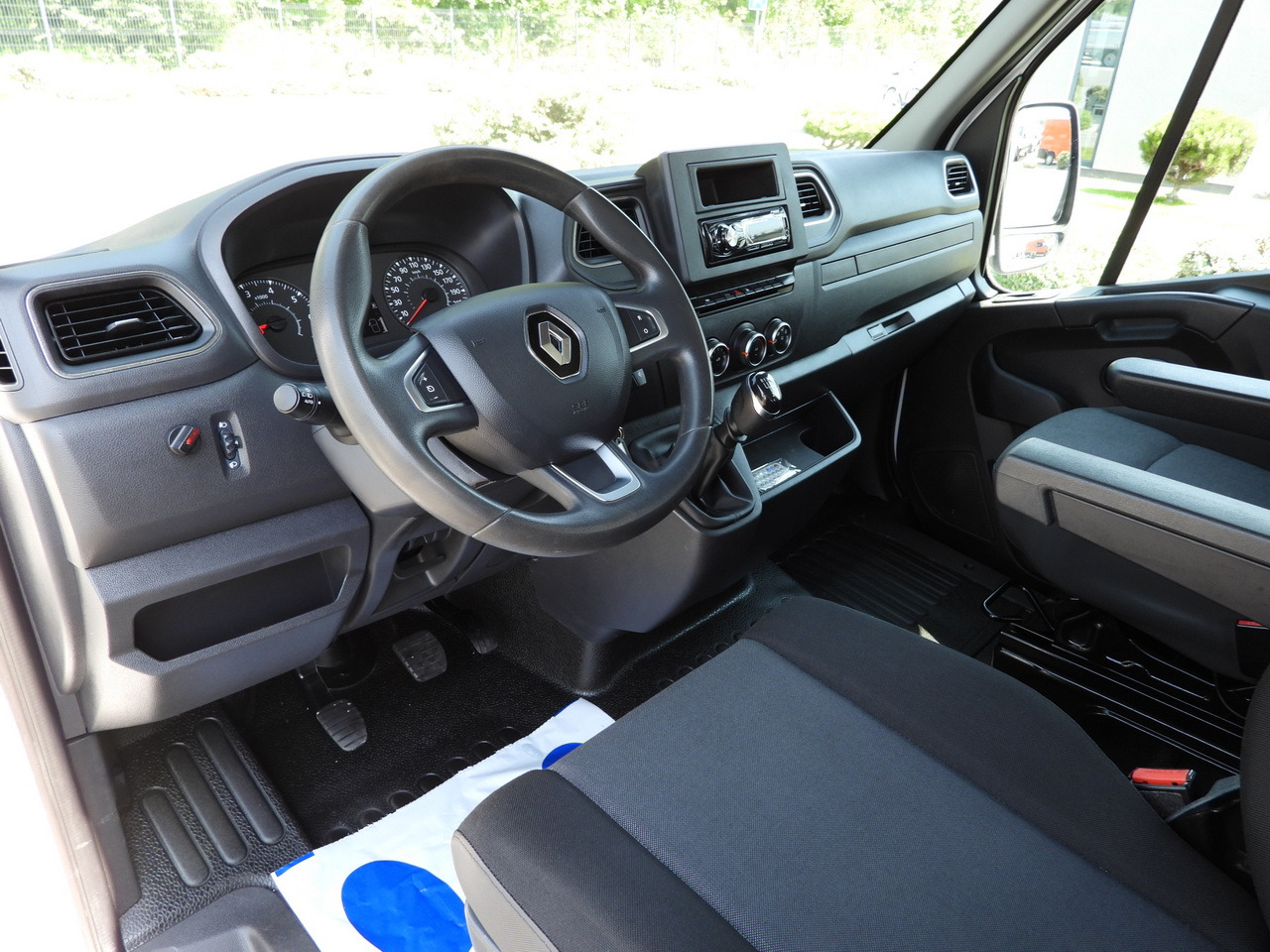 RENAULT MASTER TIPPER DOUBLE CABIN DOKA 6 SEATS CRUISE CONTROL LED LIGHTS TWIN WHEELS AIR CONDITIONING 130HP - Damperli kamyonet: fotoğraf 2 RENAULT MASTER TIPPER DOUBLE CABIN DOKA 6 SEATS CRUISE CONTROL LED LIGHTS TWIN WHEELS AIR CONDITIONING 130HP - Damperli kamyonet: fotoğraf 2