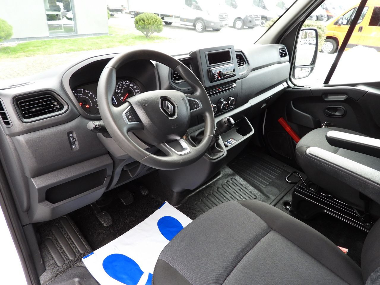 RENAULT MASTER TIPPER DOUBLE CABIN DOKA 6 SEATS CRUISE CONTROL LED LIGHTS TWIN WHEELS AIR CONDITIONING 145HP - Damperli kamyonet: fotoğraf 2 RENAULT MASTER TIPPER DOUBLE CABIN DOKA 6 SEATS CRUISE CONTROL LED LIGHTS TWIN WHEELS AIR CONDITIONING 145HP - Damperli kamyonet: fotoğraf 2