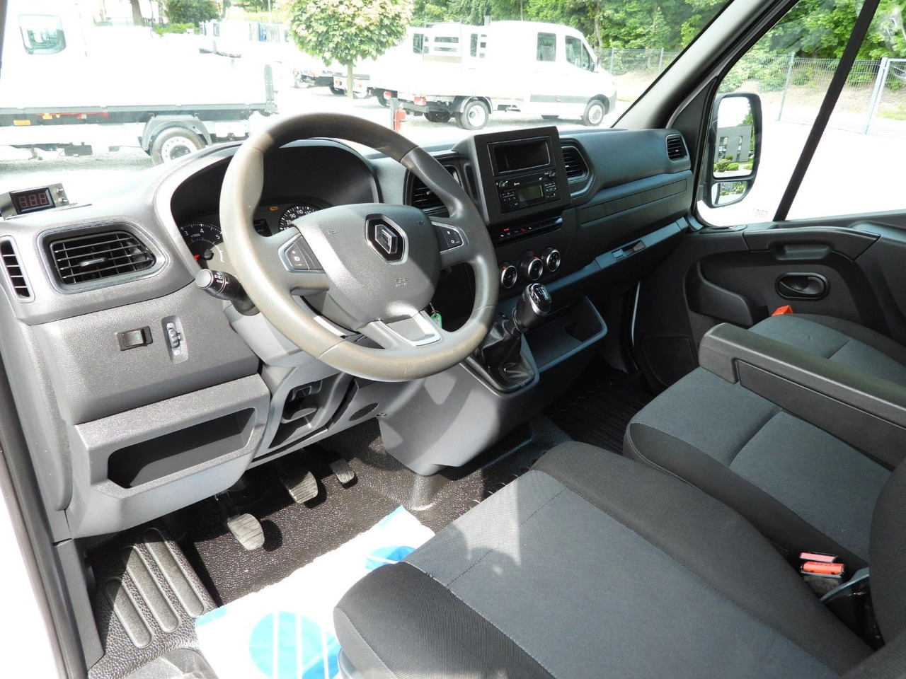 Renault MASTER PRITSCHE PLANE 10 PALETTEN WEBASTO A/C - Tenteli kamyonet: fotoğraf 2 Renault MASTER PRITSCHE PLANE 10 PALETTEN WEBASTO A/C - Tenteli kamyonet: fotoğraf 2