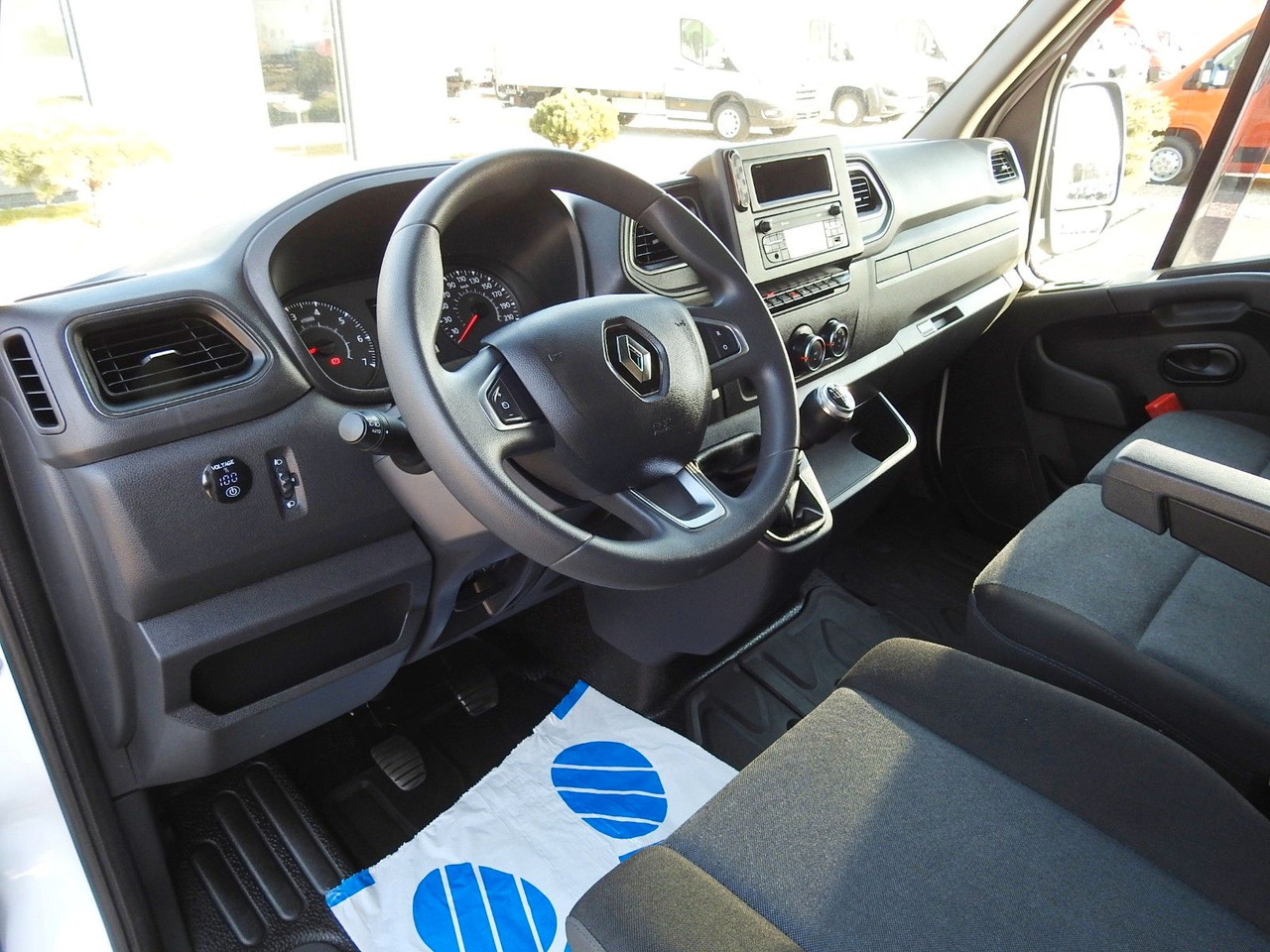Renault MASTER PRITSCHE PLANE 10 PALETTEN WEBASTO - Tenteli kamyonet: fotoğraf 2 Renault MASTER PRITSCHE PLANE 10 PALETTEN WEBASTO - Tenteli kamyonet: fotoğraf 2