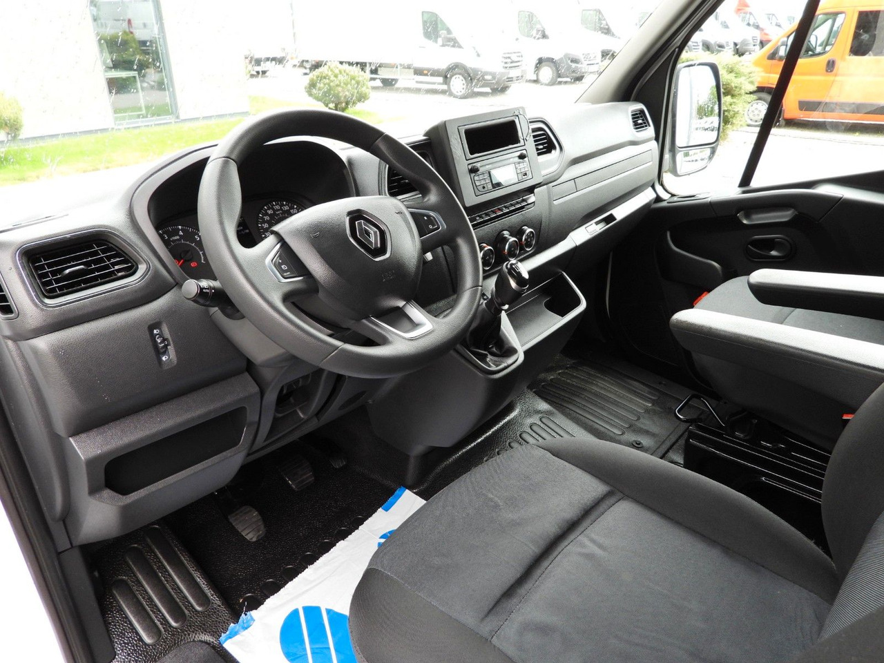 Renault MASTER PRITSCHE PLANE 8 PALETTEN WEBASTO A/C - Tenteli kamyonet, Çift kabin kamyonet: fotoğraf 2 Renault MASTER PRITSCHE PLANE 8 PALETTEN WEBASTO A/C - Tenteli kamyonet, Çift kabin kamyonet: fotoğraf 2