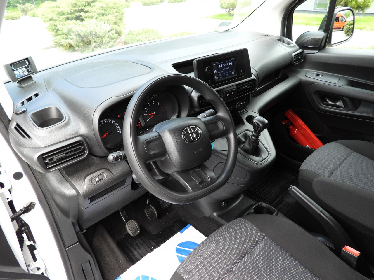 TOYOTA PROACE CITY REFRIGERATOR VAN -15*C POWER SUPPLY 230V CRUISE CONTROL AIR CONDITIONING 100HP - Frigorifik kamyonet: fotoğraf 2 TOYOTA PROACE CITY REFRIGERATOR VAN -15*C POWER SUPPLY 230V CRUISE CONTROL AIR CONDITIONING 100HP - Frigorifik kamyonet: fotoğraf 2