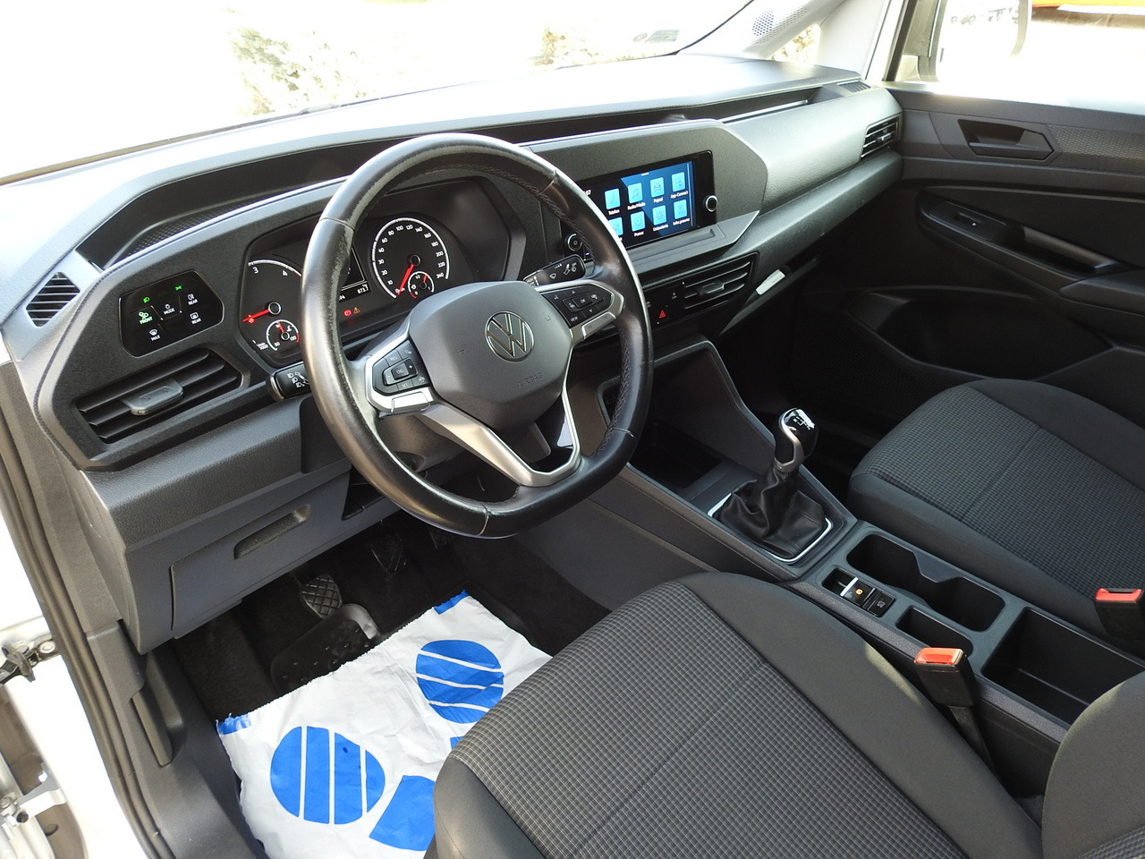 VOLKSWAGEN CADDY REFRIGERATOR VAN -20*C HEATING FUNCTION POWER SUPPLY 230V CRUISE CONTROL LED LIGHTS AIR CONDITIONING 100HP - Frigorifik kamyonet: fotoğraf 2 VOLKSWAGEN CADDY REFRIGERATOR VAN -20*C HEATING FUNCTION POWER SUPPLY 230V CRUISE CONTROL LED LIGHTS AIR CONDITIONING 100HP - Frigorifik kamyonet: fotoğraf 2