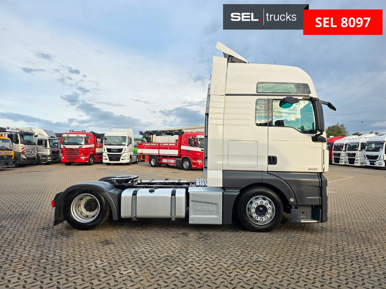 MAN TGX 18.460 LLS-U / Retarder / 2 Tanks - Çekici: fotoğraf 4 MAN TGX 18.460 LLS-U / Retarder / 2 Tanks - Çekici: fotoğraf 4