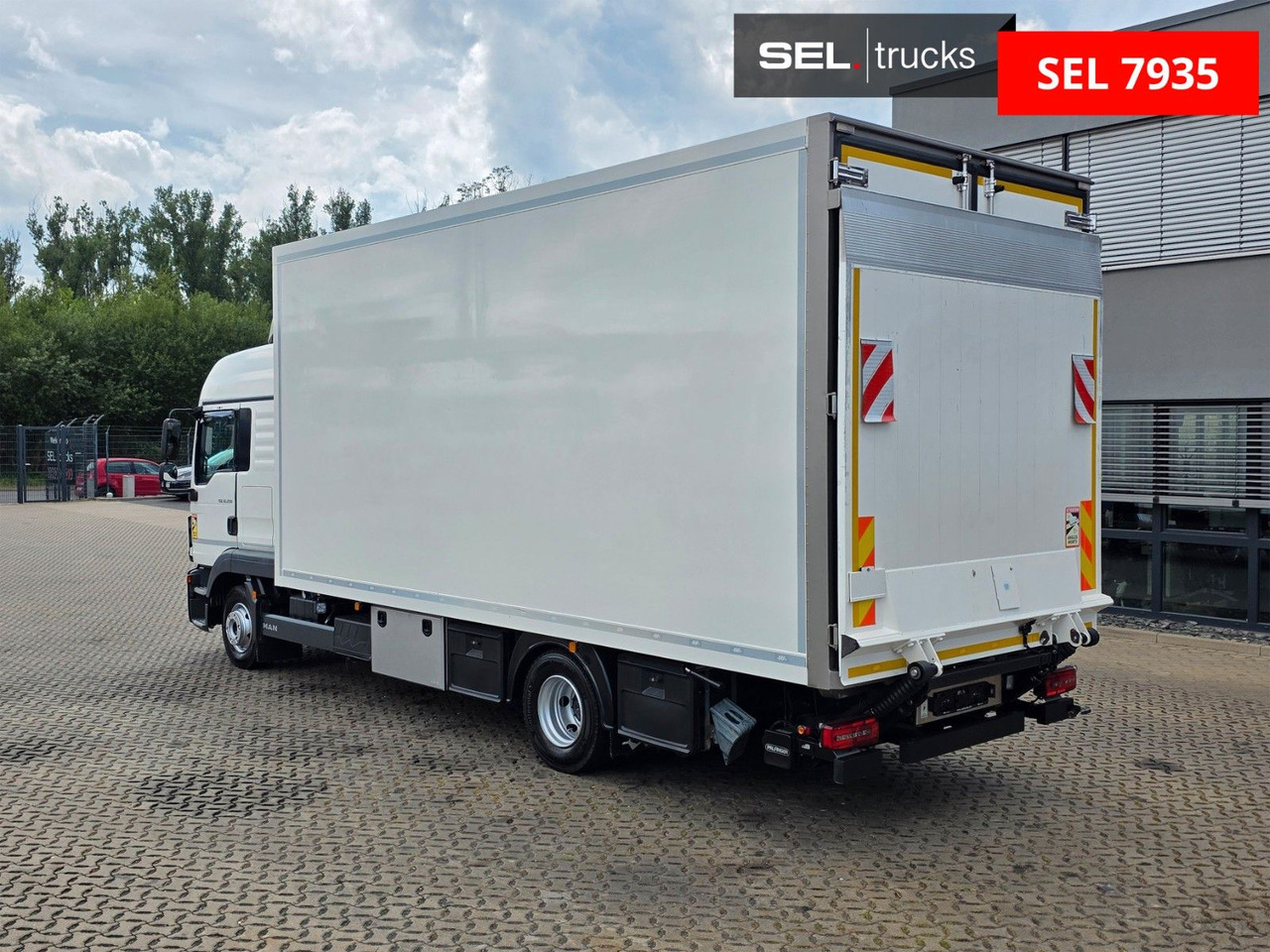 MAN TGL 12.250 4X2 BL / Standklima / Ldbw / Konvekta - Kapalı kasa kamyon: fotoğraf 1 MAN TGL 12.250 4X2 BL / Standklima / Ldbw / Konvekta - Kapalı kasa kamyon: fotoğraf 1