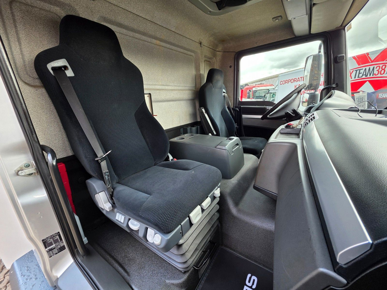 Refrijeratör kamyon MAN TGM 18.290 4X2 LL / Ldbw / Carrier Supra 1250 Mt: fotoğraf 33