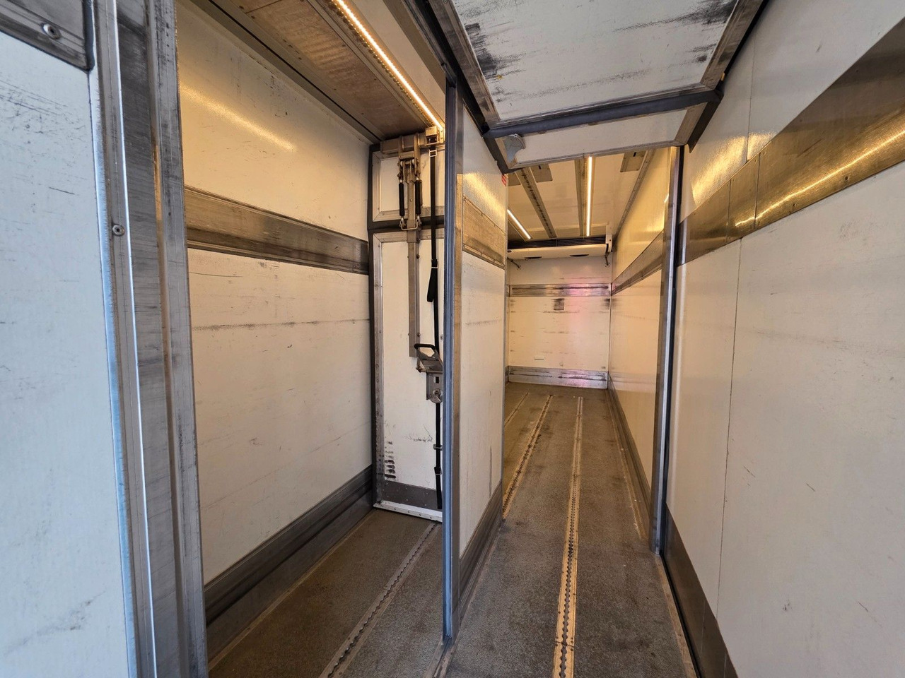 Refrijeratör kamyon MAN TGM 18.290 4X2 LL / Ldbw / Carrier Supra 1250 Mt: fotoğraf 15