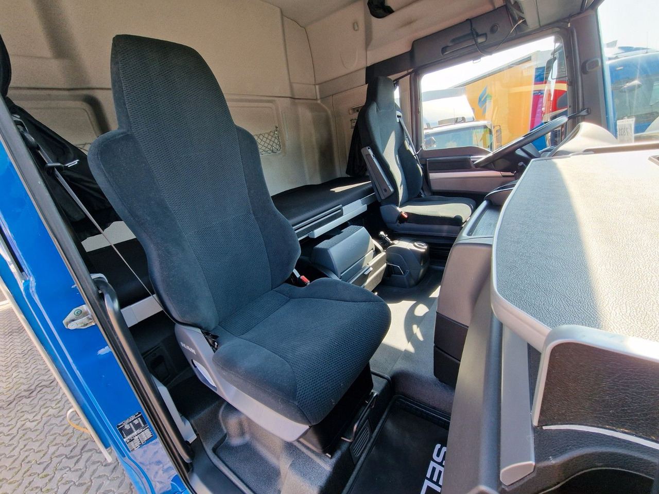 Tenteli kamyon MAN TGX 18.440 4X2 LL-U / Intarder /Jumbo /Durchlade: fotoğraf 16