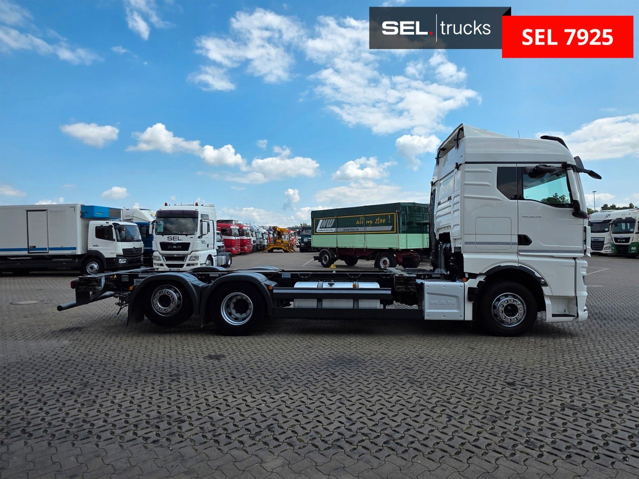 MAN TGX 26.510 6x2-2 LL CH / ZF Intarder / Liftachse - Konteynır taşıyıcı/ Yedek karoser kamyon: fotoğraf 4 MAN TGX 26.510 6x2-2 LL CH / ZF Intarder / Liftachse - Konteynır taşıyıcı/ Yedek karoser kamyon: fotoğraf 4