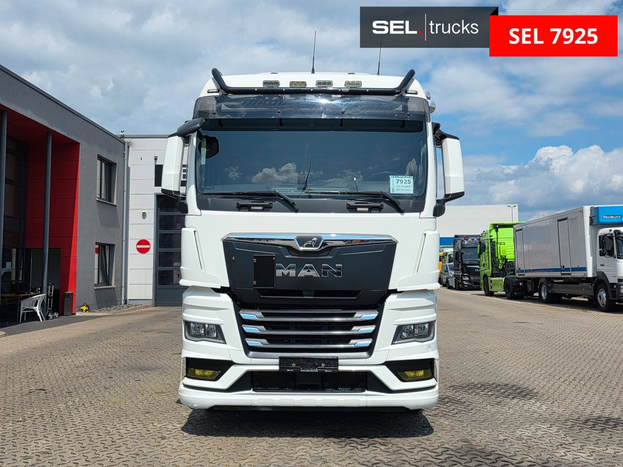 MAN TGX 26.510 6x2-2 LL CH / ZF Intarder / Liftachse - Konteynır taşıyıcı/ Yedek karoser kamyon: fotoğraf 2 MAN TGX 26.510 6x2-2 LL CH / ZF Intarder / Liftachse - Konteynır taşıyıcı/ Yedek karoser kamyon: fotoğraf 2