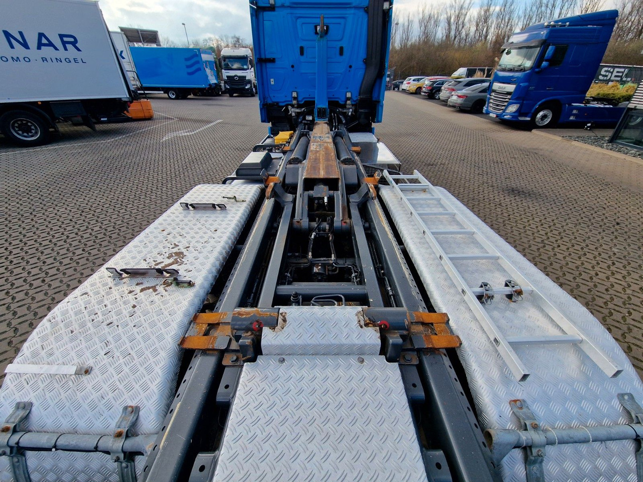 Kancalı yükleyici kamyon Mercedes-Benz Actros 2551 / Retarder / Standklima / Xenon: fotoğraf 10