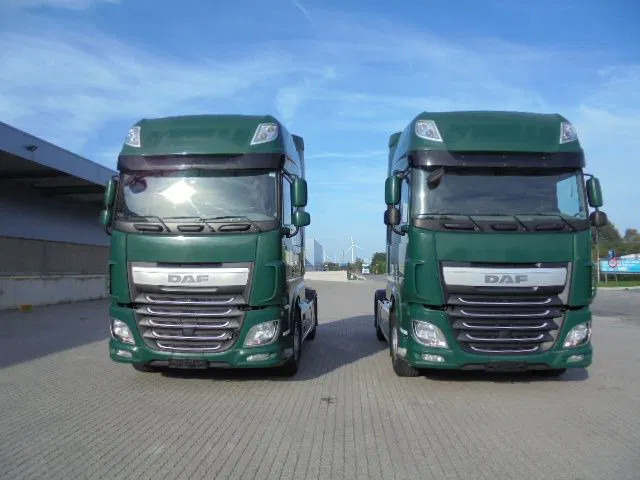 DAF XF 106.460 SUPER SPACE CAB - Çekici: fotoğraf 2 DAF XF 106.460 SUPER SPACE CAB - Çekici: fotoğraf 2