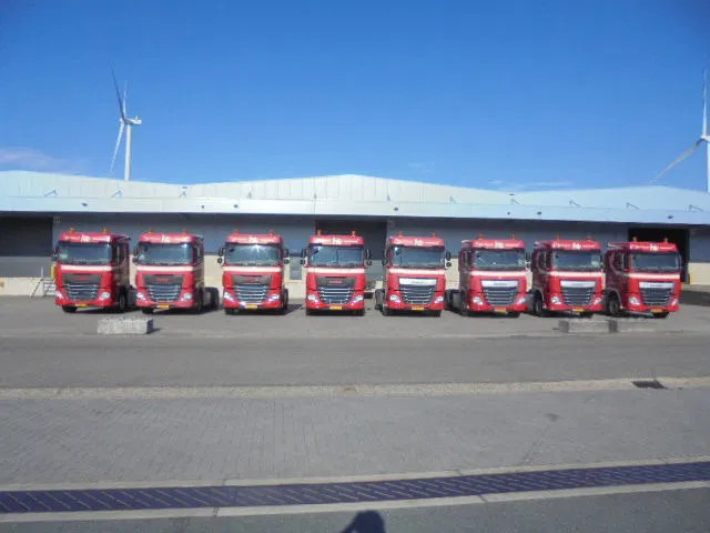 DAF XF 440 6X2 NL TRUCK 15X IN STOCK - Çekici: fotoğraf 2 DAF XF 440 6X2 NL TRUCK 15X IN STOCK - Çekici: fotoğraf 2