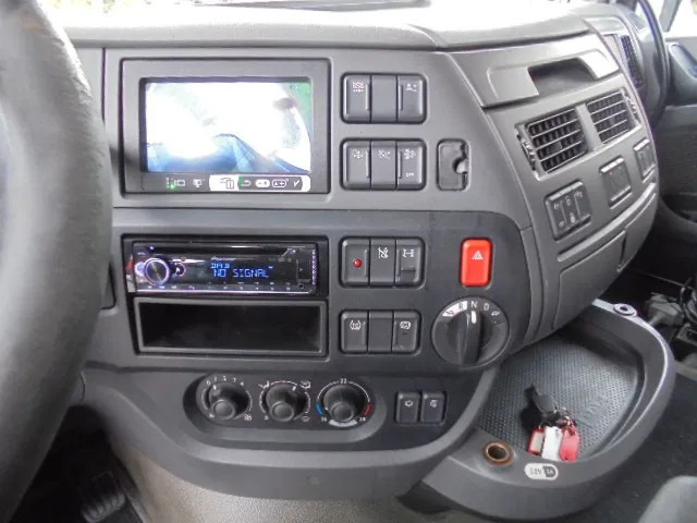 DAF XF 440 SUPER SPACE CAB - Çekici: fotoğraf 5 DAF XF 440 SUPER SPACE CAB - Çekici: fotoğraf 5