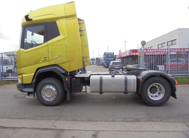 DAF XFC 530 FT DEMO KIEPHYDROLIEK MET FABRIEKS GARANTIE NL TRUCK - Çekici: fotoğraf 2 DAF XFC 530 FT DEMO KIEPHYDROLIEK MET FABRIEKS GARANTIE NL TRUCK - Çekici: fotoğraf 2