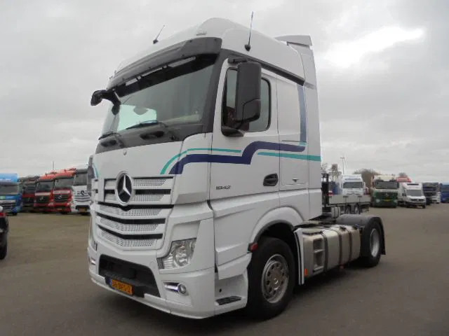 Mercedes-Benz Actros 1842 LS EUR6 - Çekici: fotoğraf 1 Mercedes-Benz Actros 1842 LS EUR6 - Çekici: fotoğraf 1