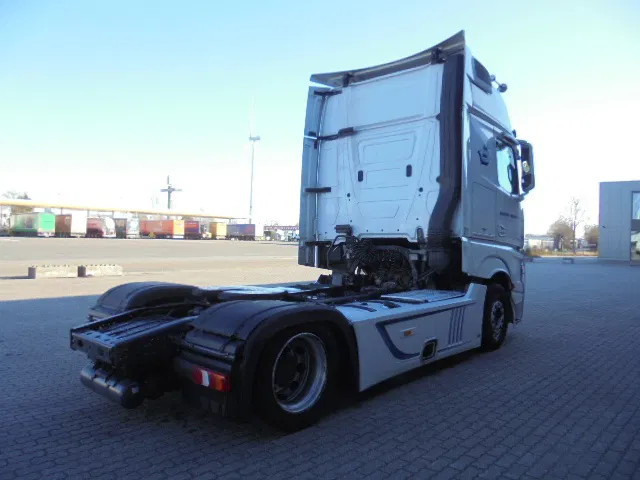 Mercedes-Benz Actros 1842 LS NL TRUCK - Çekici: fotoğraf 4 Mercedes-Benz Actros 1842 LS NL TRUCK - Çekici: fotoğraf 4