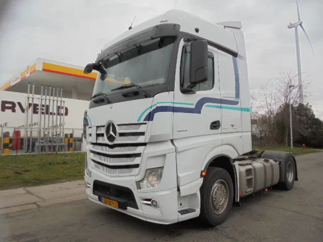 Mercedes-Benz Actros 1943 LS - Çekici: fotoğraf 1 Mercedes-Benz Actros 1943 LS - Çekici: fotoğraf 1