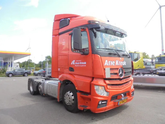 Mercedes-Benz Actros 2343 6X2 VOORLOOPAS - Çekici: fotoğraf 3 Mercedes-Benz Actros 2343 6X2 VOORLOOPAS - Çekici: fotoğraf 3
