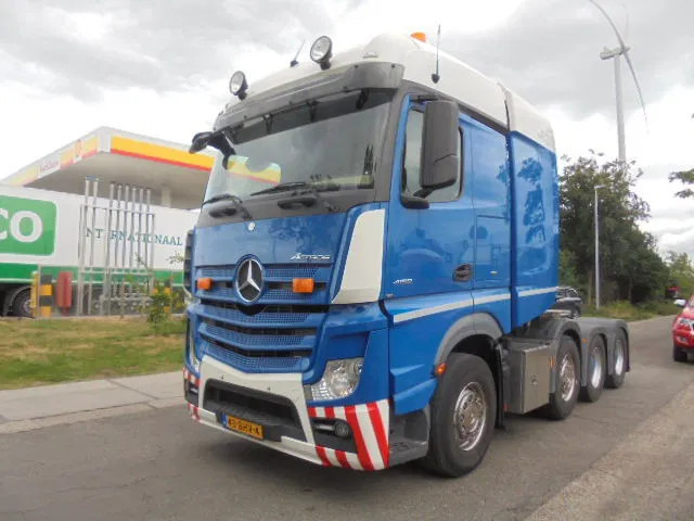 Mercedes-Benz Actros 4158 8X4 180 TON NL KENTEKEN - Çekici: fotoğraf 1 Mercedes-Benz Actros 4158 8X4 180 TON NL KENTEKEN - Çekici: fotoğraf 1