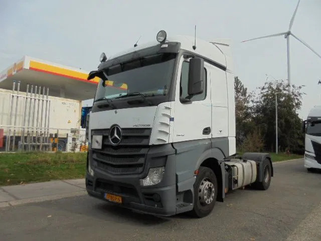 Mercedes-Benz Actros - Çekici: fotoğraf 1 Mercedes-Benz Actros - Çekici: fotoğraf 1