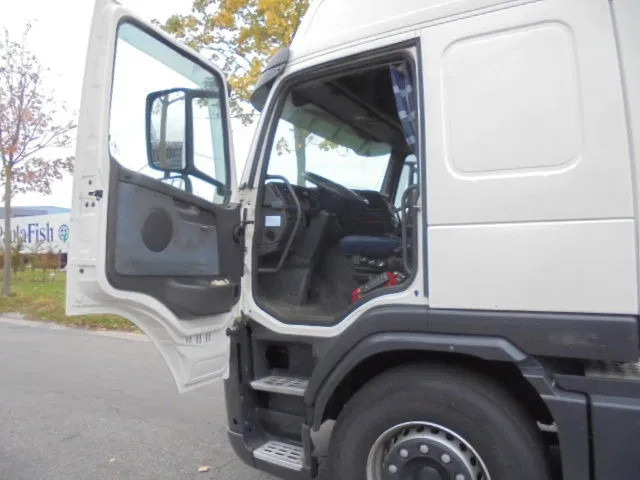 Volvo FM 400 GLOBETROTTER ADR NL TRUCK +TANK TRAILER - Çekici: fotoğraf 5 Volvo FM 400 GLOBETROTTER ADR NL TRUCK +TANK TRAILER - Çekici: fotoğraf 5