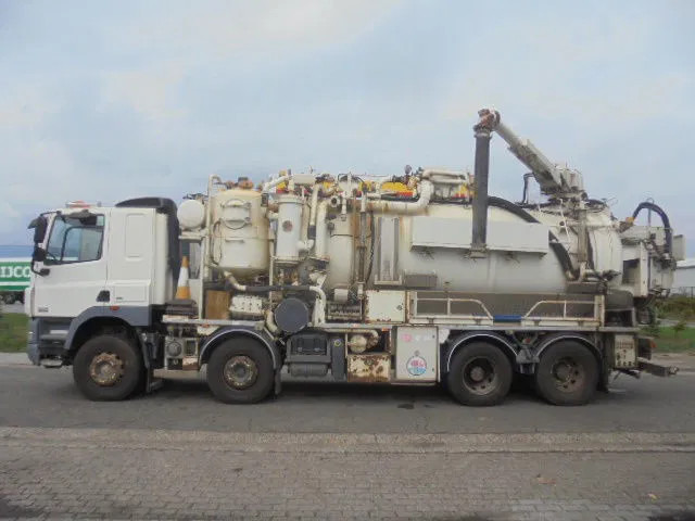 DAF CF 85.410 8X4 BLADGEVEERD - Vidanjör: fotoğraf 2 DAF CF 85.410 8X4 BLADGEVEERD - Vidanjör: fotoğraf 2