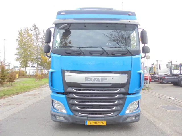 DAF XF 410 6X2 NL TRUCK TUV 03-26 - Tenteli kamyon: fotoğraf 2 DAF XF 410 6X2 NL TRUCK TUV 03-26 - Tenteli kamyon: fotoğraf 2