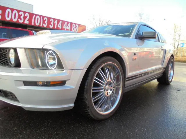 Ford Mustang GT - Binek araba: fotoğraf 4 Ford Mustang GT - Binek araba: fotoğraf 4