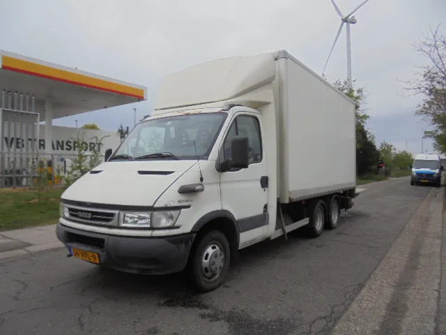 Iveco Daily 40 C14 HPI TREKKER OPLEGGER - Kapalı kasa kamyonet, Çift kabin kamyonet: fotoğraf 1 Iveco Daily 40 C14 HPI TREKKER OPLEGGER - Kapalı kasa kamyonet, Çift kabin kamyonet: fotoğraf 1