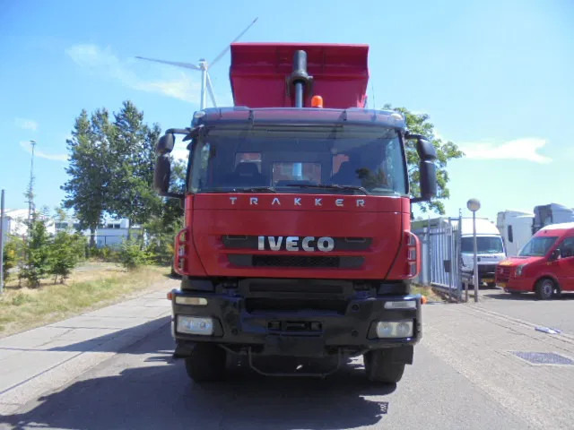 Iveco Trakker 340T41 8X4 KIPPER - Damperli kamyon: fotoğraf 2 Iveco Trakker 340T41 8X4 KIPPER - Damperli kamyon: fotoğraf 2