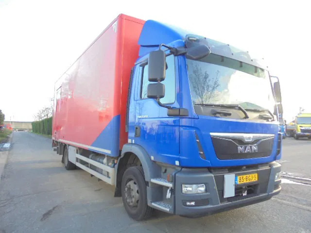 MAN TGM 12-250 - Kapalı kasa kamyon: fotoğraf 3 MAN TGM 12-250 - Kapalı kasa kamyon: fotoğraf 3