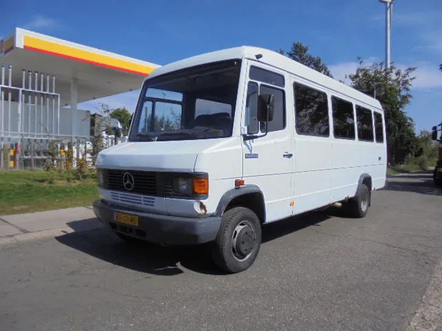Mercedes-Benz 609D - Minibüs, Minivan: fotoğraf 1 Mercedes-Benz 609D - Minibüs, Minivan: fotoğraf 1