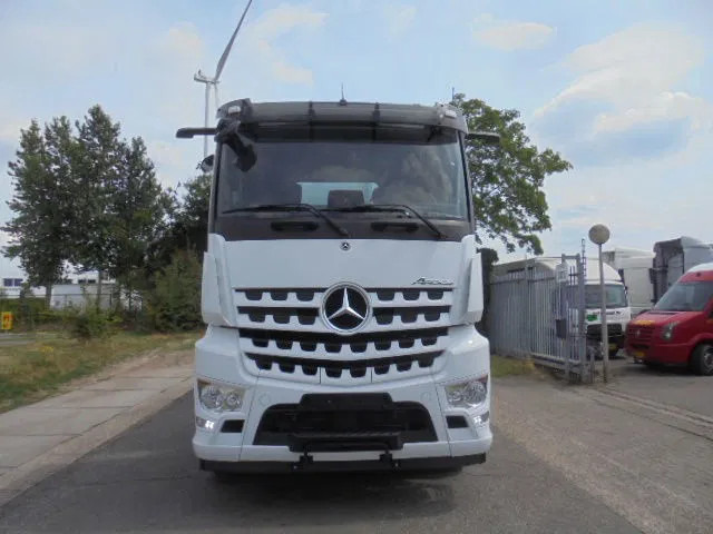 Mercedes-Benz Arocs 2545 + RETARDER 6X2 NEW /DEMO - Vinçli kamyon: fotoğraf 4 Mercedes-Benz Arocs 2545 + RETARDER 6X2 NEW /DEMO - Vinçli kamyon: fotoğraf 4