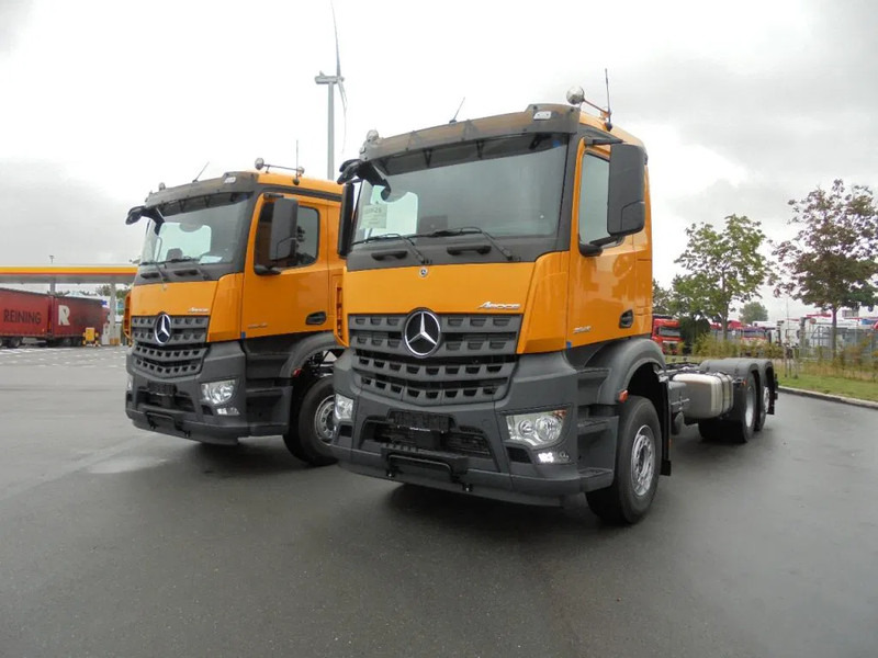 Mercedes-Benz Arocs 2848 6X2 NEW DEMO - Şasi kamyon: fotoğraf 1 Mercedes-Benz Arocs 2848 6X2 NEW DEMO - Şasi kamyon: fotoğraf 1