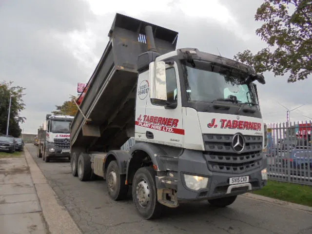 Mercedes-Benz Arocs 3243 K 8X4 - Damperli kamyon: fotoğraf 3 Mercedes-Benz Arocs 3243 K 8X4 - Damperli kamyon: fotoğraf 3